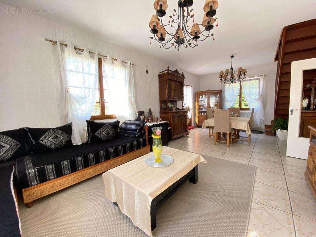 Maison 238 m² à Athies-Sous-Laon  - photo 6