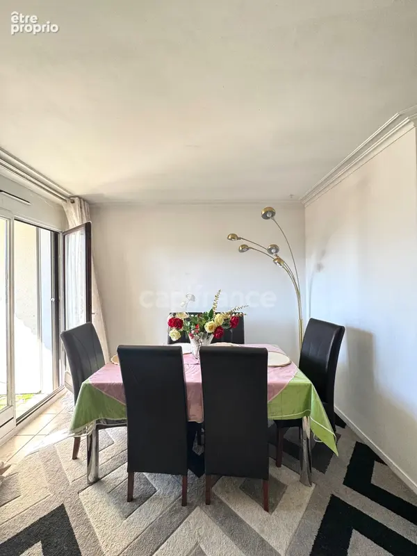 Appartement à vendre spacieux F4 avec deux balcons - photo 3