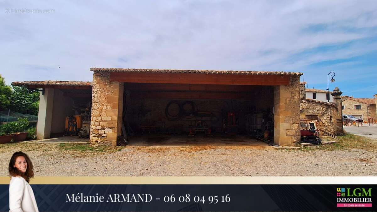 Maison à COMBAS