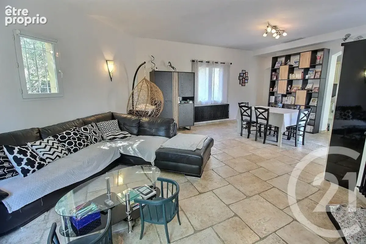 Maison 4 pièces 97 m² à vendre à Roquefort-Les-Pins (06330) - photo 5