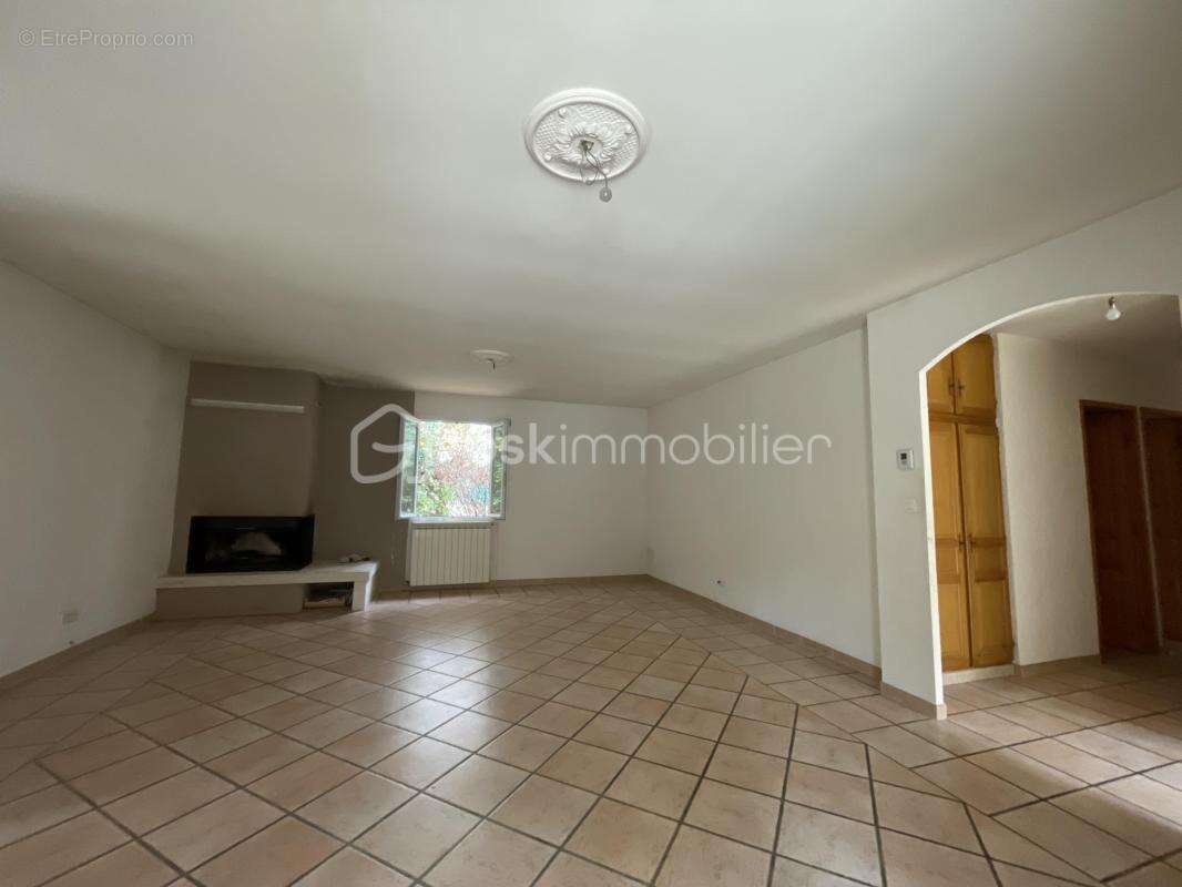 Maison à FORCALQUEIRET