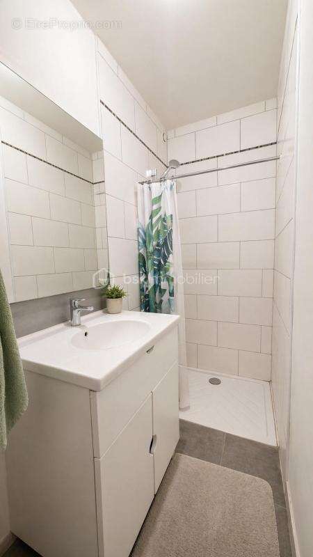 Maison à SAINT-GERVAIS-SUR-ROUBION