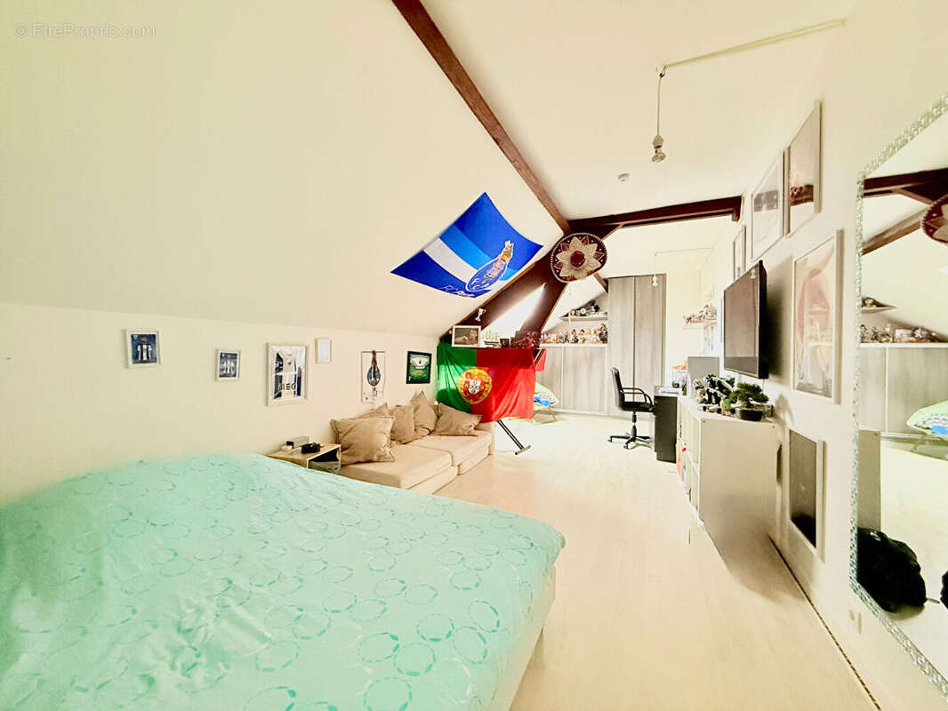 Maison à VILLECRESNES