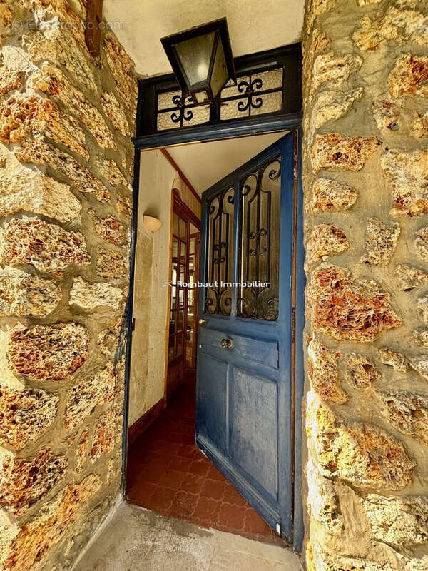 Maison à LA CELLE-SAINT-CLOUD
