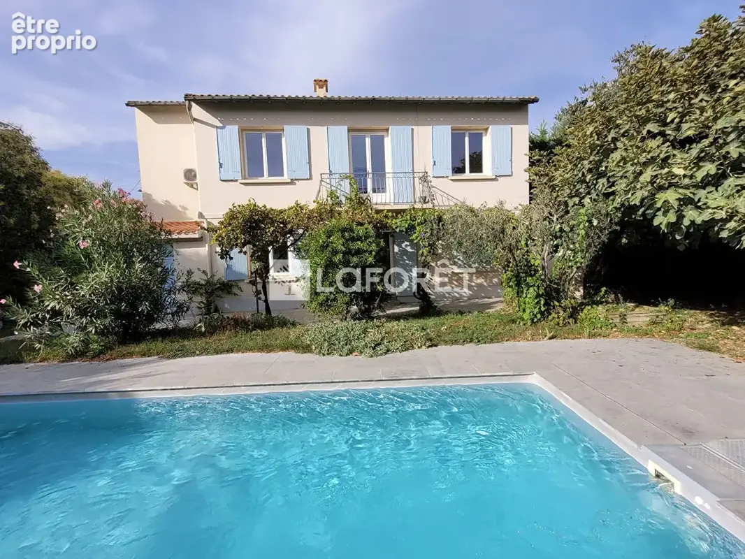Maison Arles 4 pièce(s) 140 m2 - photo 2