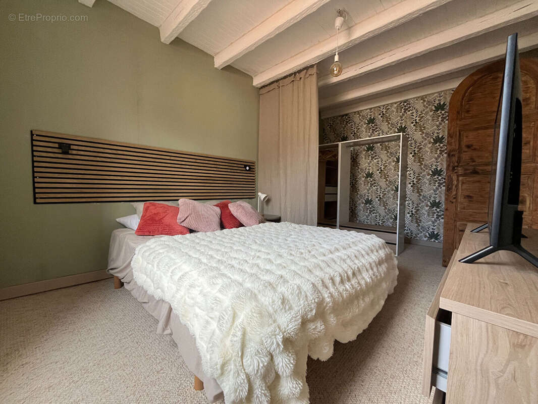 Appartement à LARAGNE-MONTEGLIN