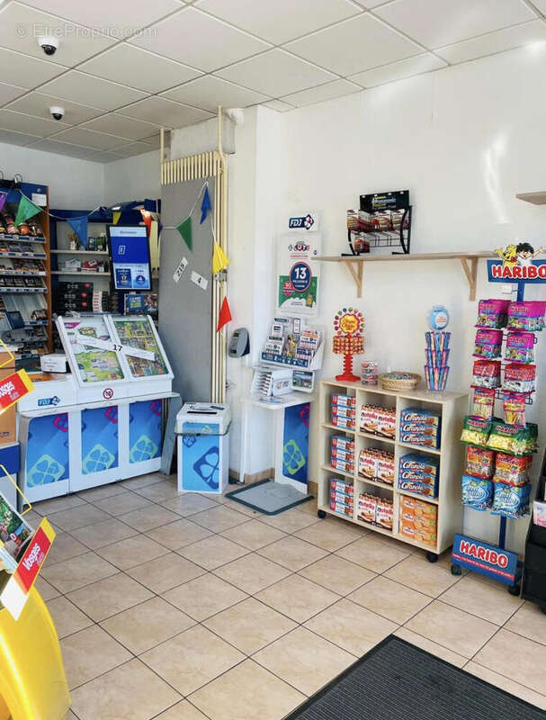 A vendre Fond de Commerce -Bureau de Tabac / FDJ - Secteur bruyères. - photo 5