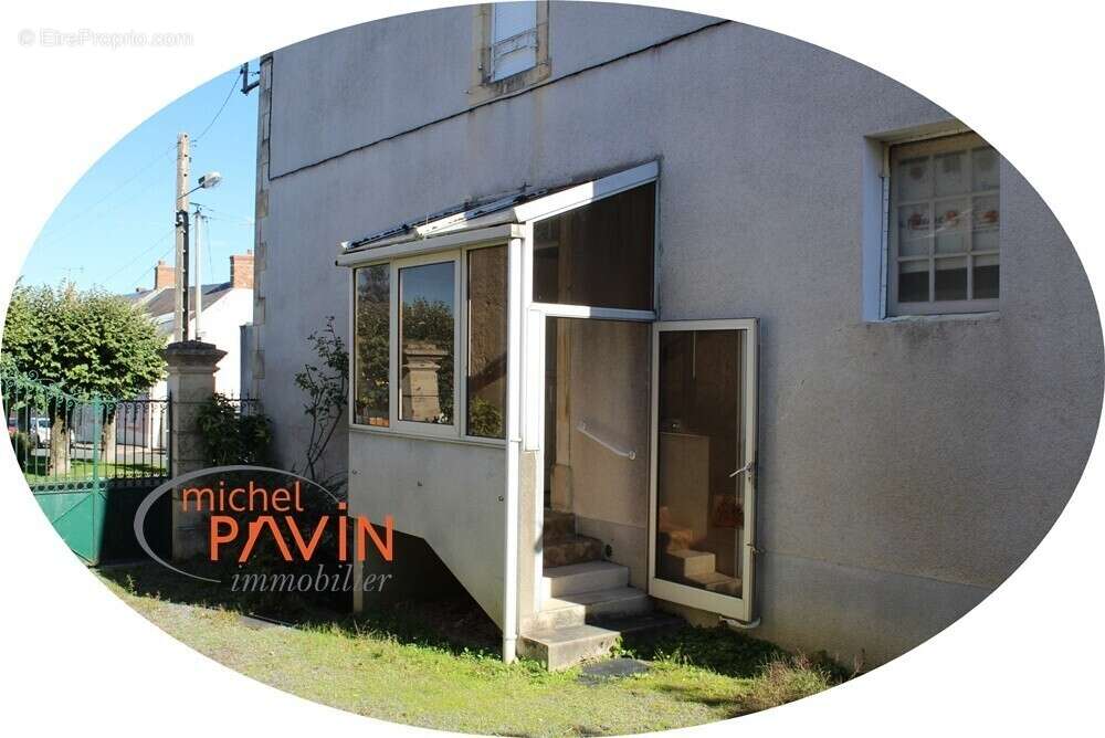 Maison à LA GUERCHE-SUR-L'AUBOIS