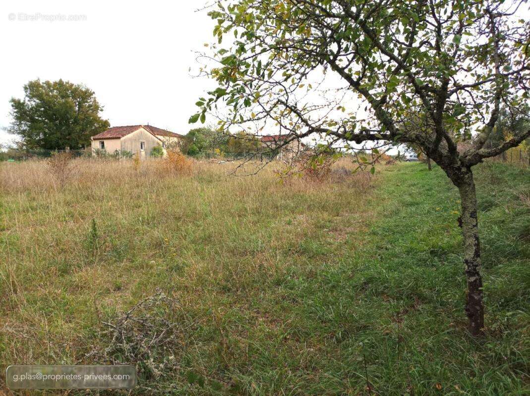 Terrain constructible  à vendre 1 714 m² - photo 4