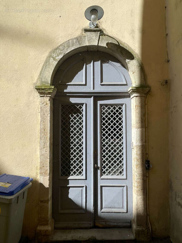Appartement à GRAY