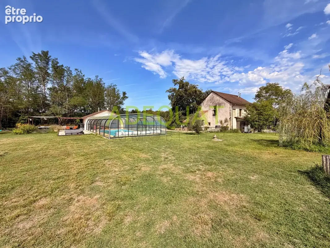 Maison individuelle / 396m2 habitable / 8 chambres / piscine / garage / terrain de 38690m2... - photo 2