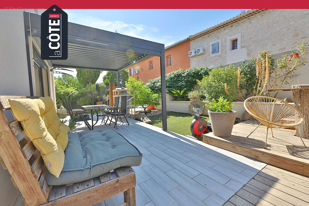 Appartement à CHATEAUNEUF-LES-MARTIGUES