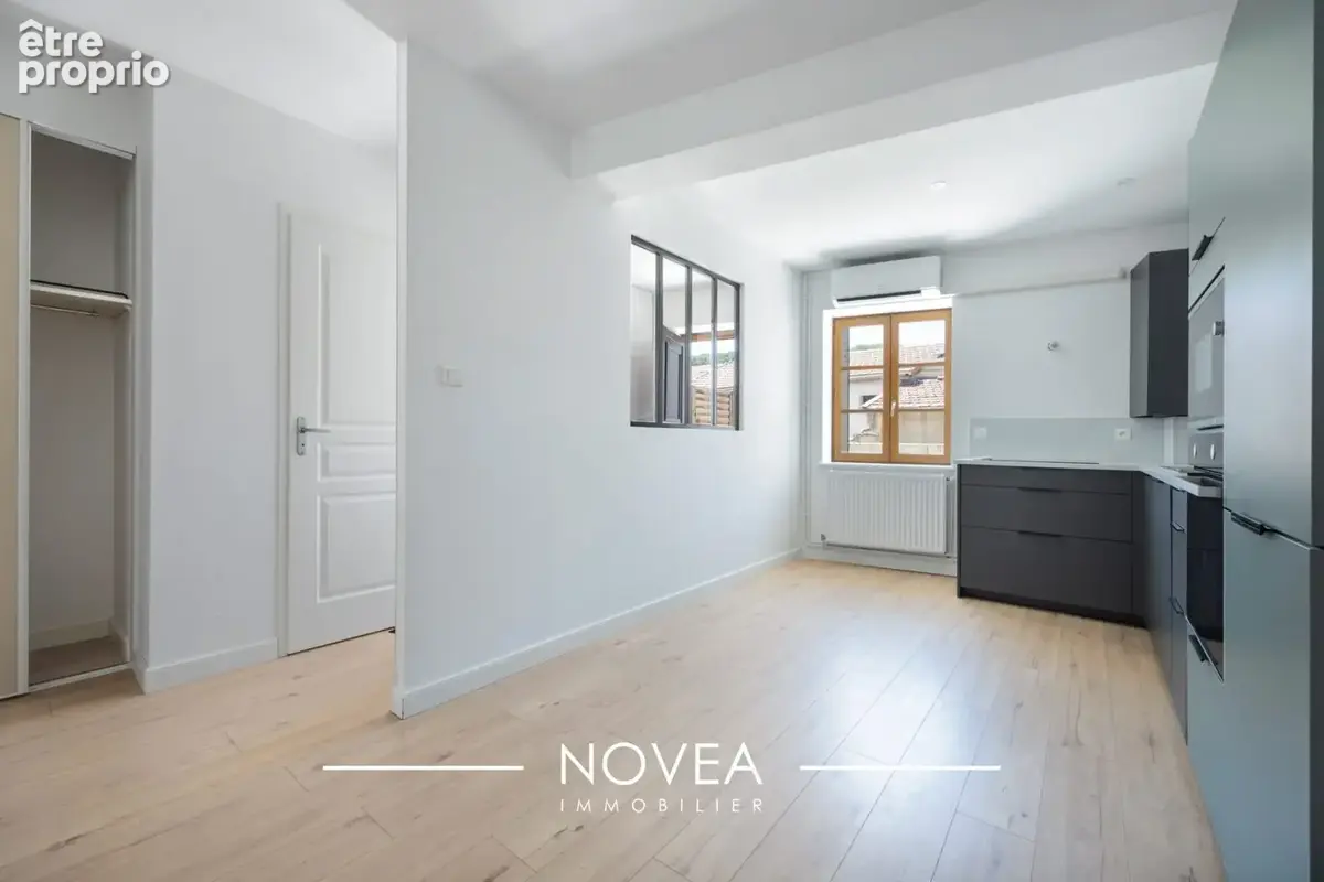 Appartement 100 m² à Brignais  - photo 4