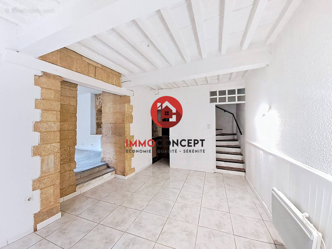 Maison à ROQUEMAURE