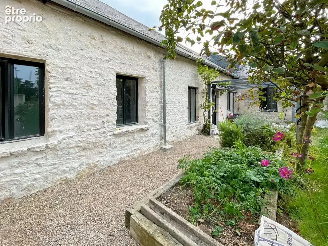 Maison à TOURY