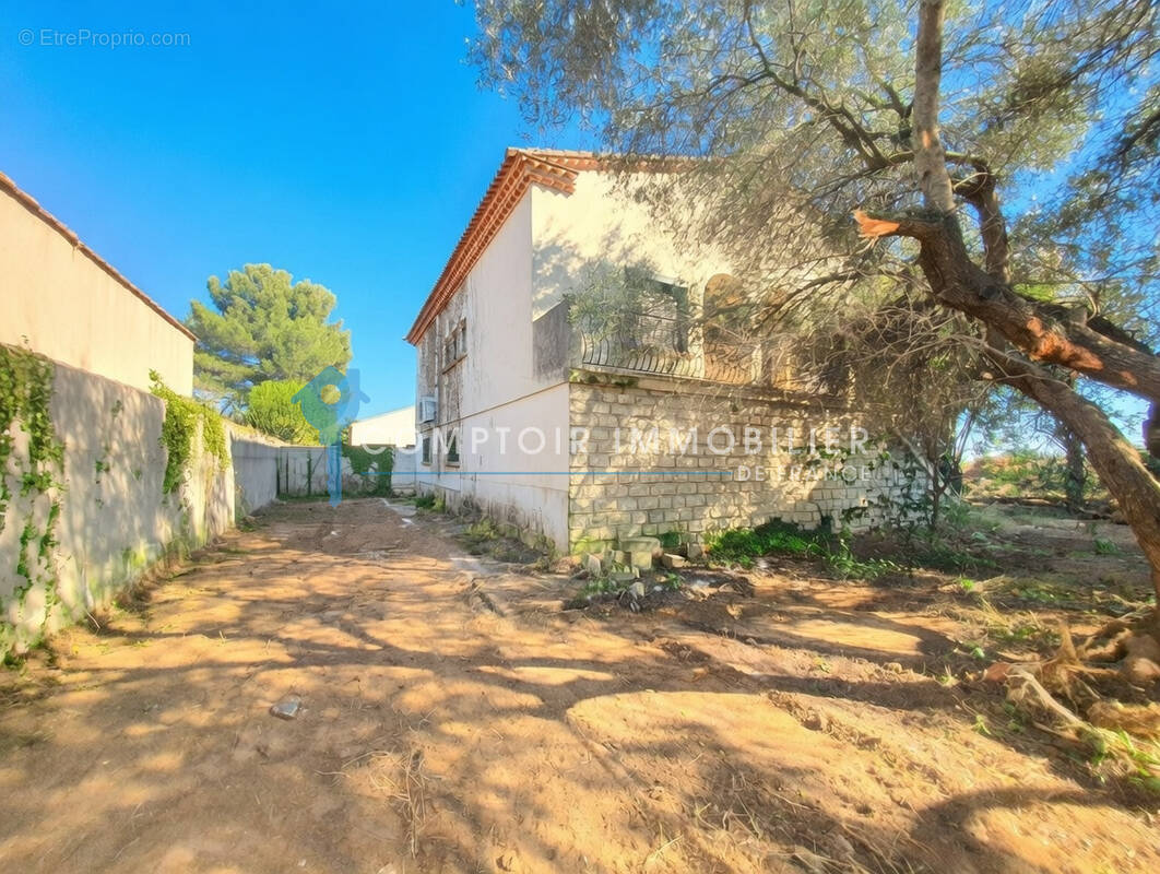 Appartement à LANSARGUES