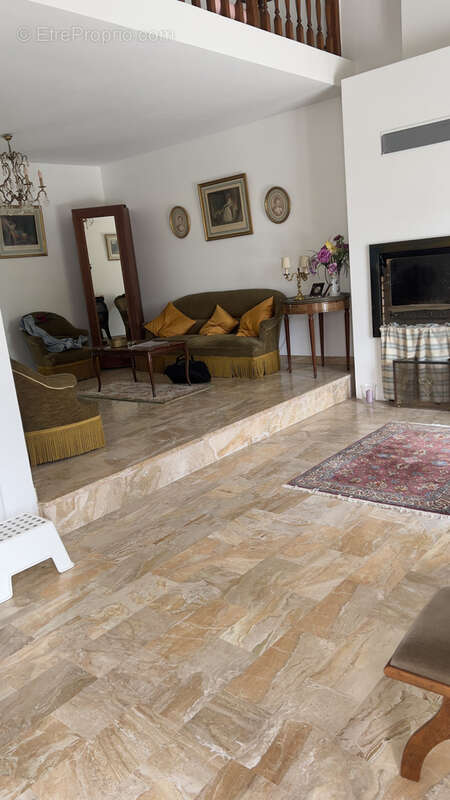 Maison à FEUCHEROLLES