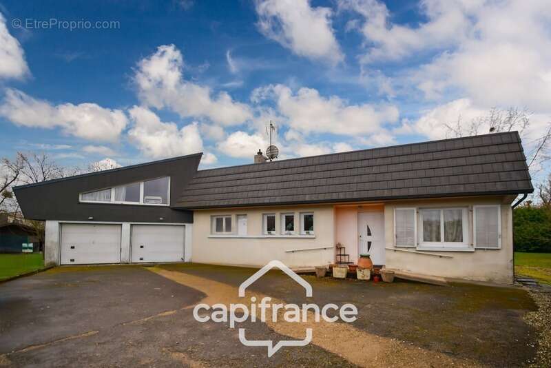 Maison à BLETTERANS