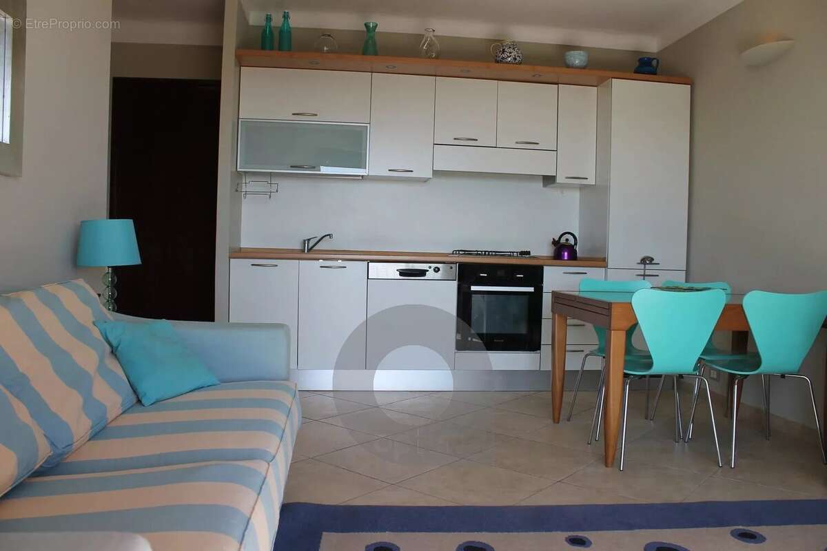Appartement à ROQUEBRUNE-CAP-MARTIN