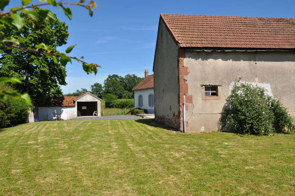 Maison à LIERNOLLES