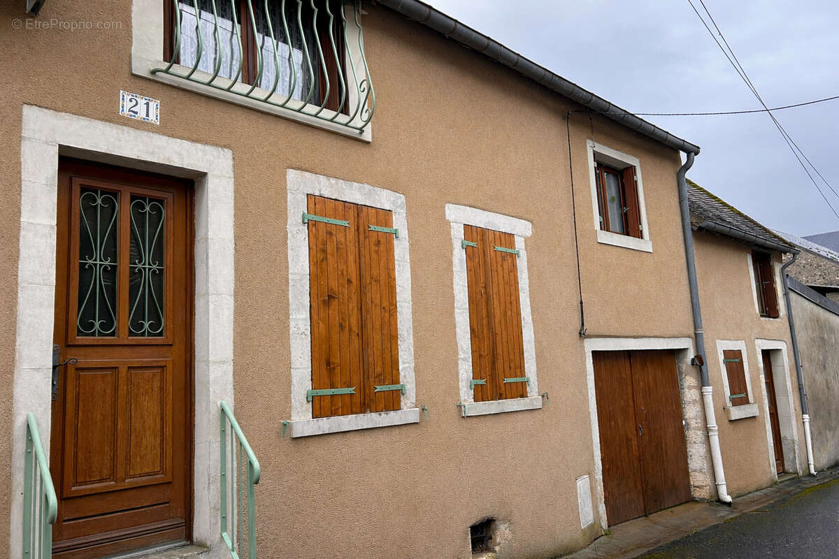 Maison à SAINT-MARCEL