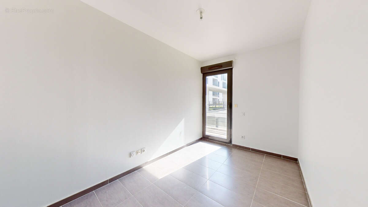 Appartement 68 m² à Marseille-8e  - photo 14