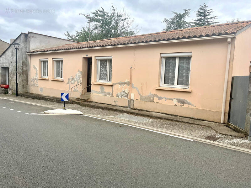 Maison à SAINT-AUBIN-LA-PLAINE