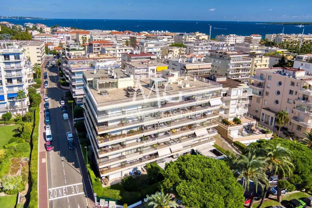 Appartement à CANNES