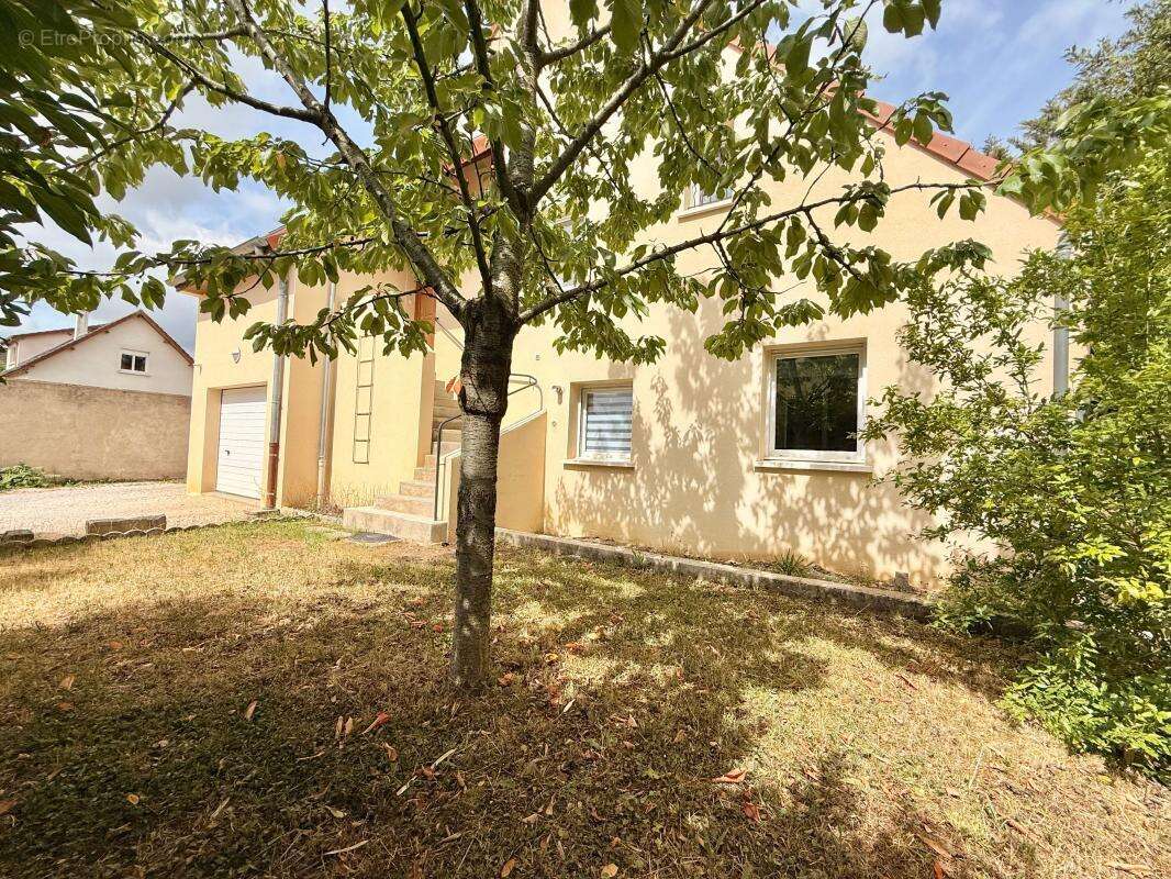 Maison familiale de 195 m² avec T2 indépendant – Calme et potentiel locatif - photo 30
