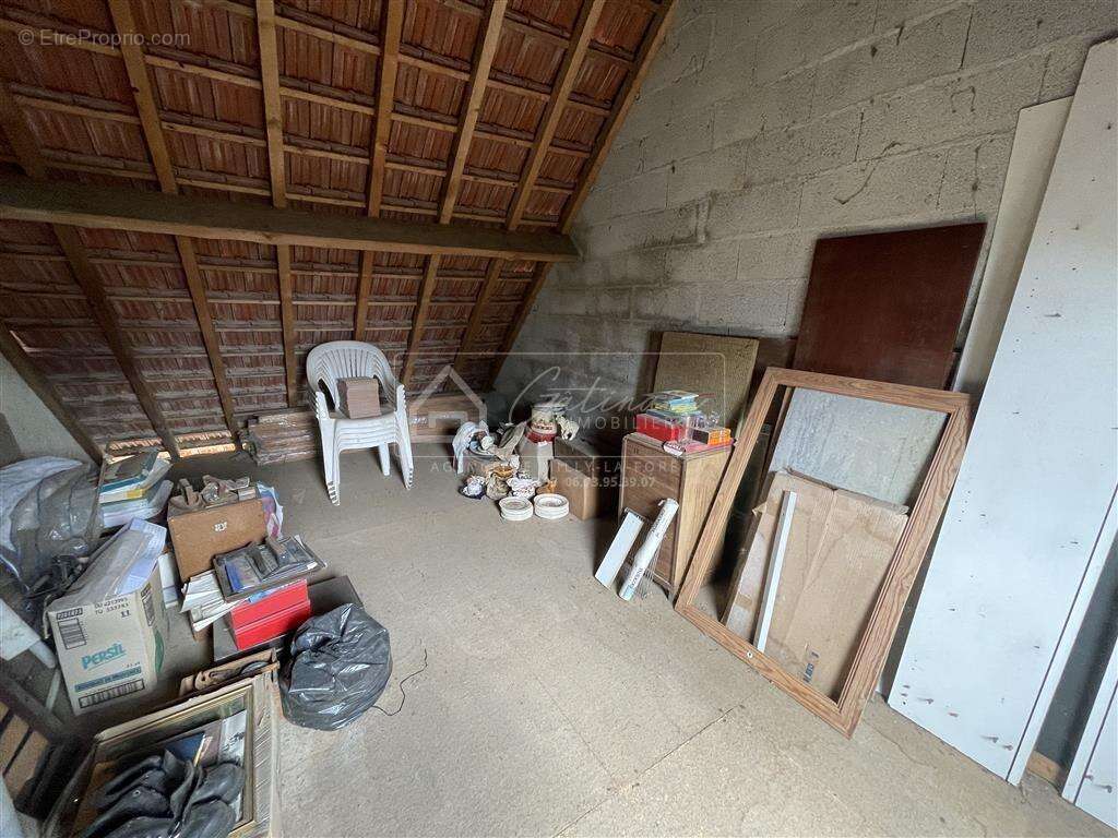 Maison à LA CHAPELLE-LA-REINE