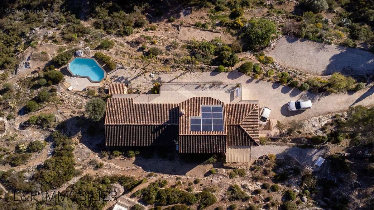 Maison à LA CADIERE-D'AZUR