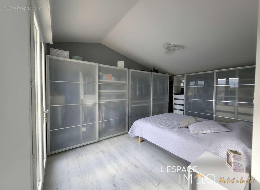Maison à CABRIERES-D'AVIGNON