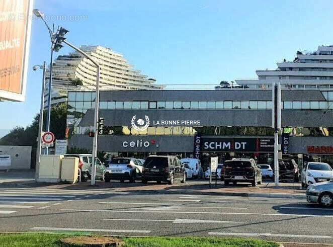 Commerce à VILLENEUVE-LOUBET