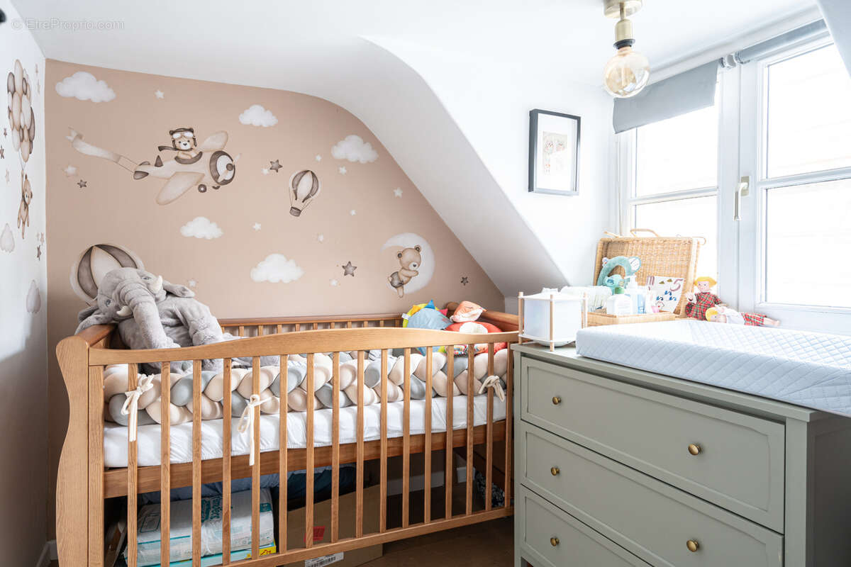 Appartement à PARIS-3E