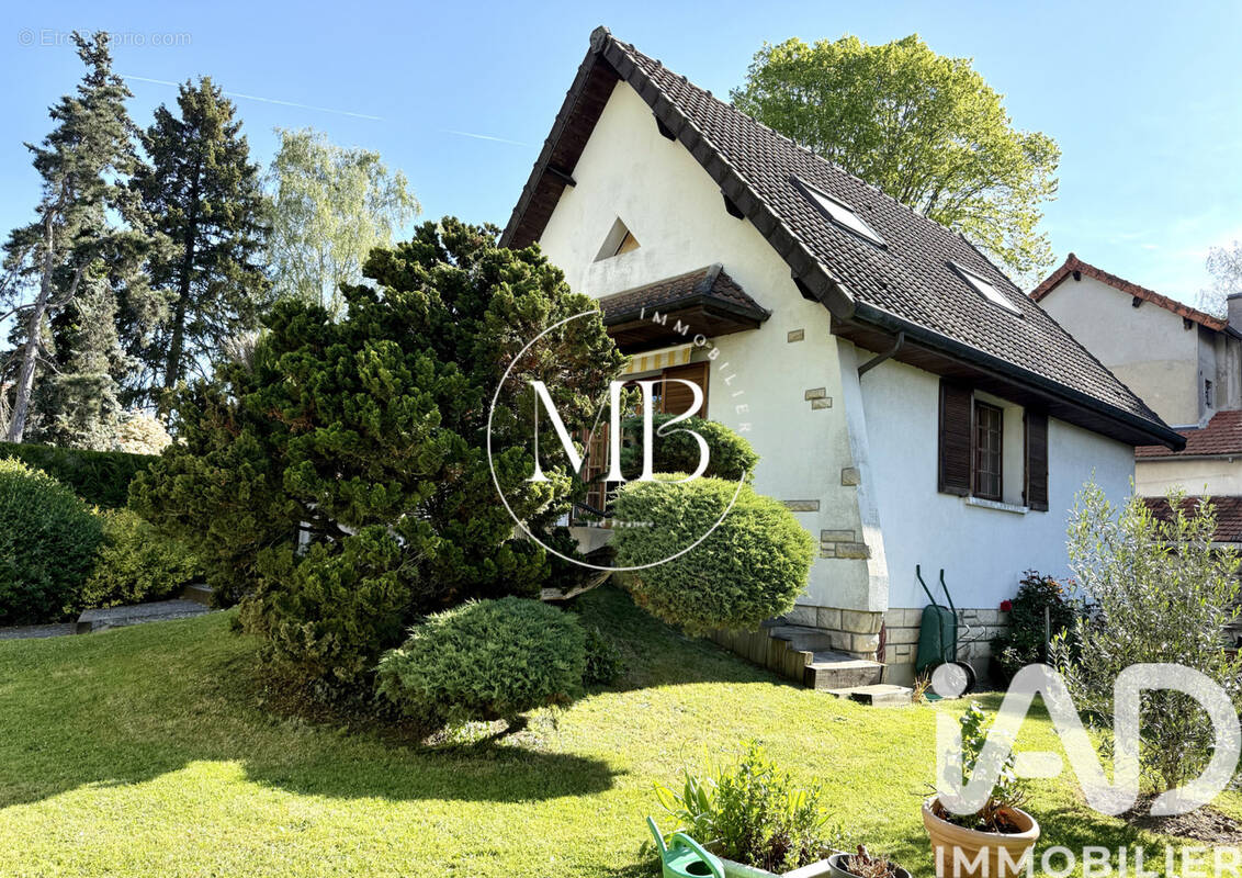 Photo 1 - Maison à EZANVILLE