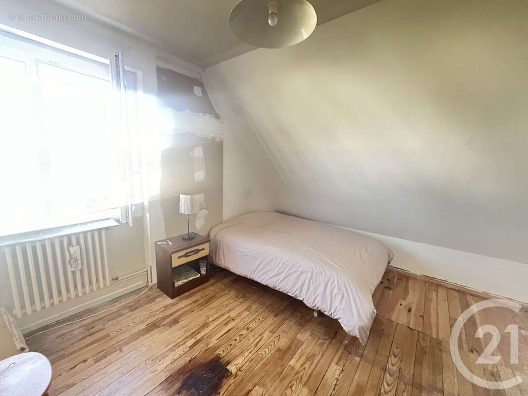 Maison à SAINT-MARCEL