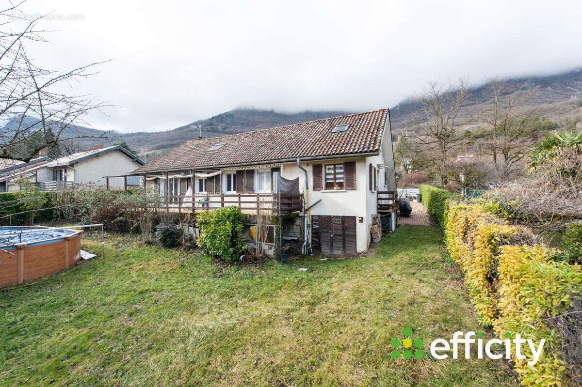 Maison à CLAIX