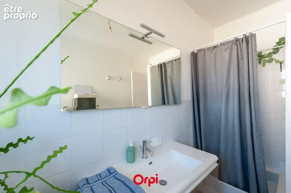 Appartement À Vendre - photo 8
