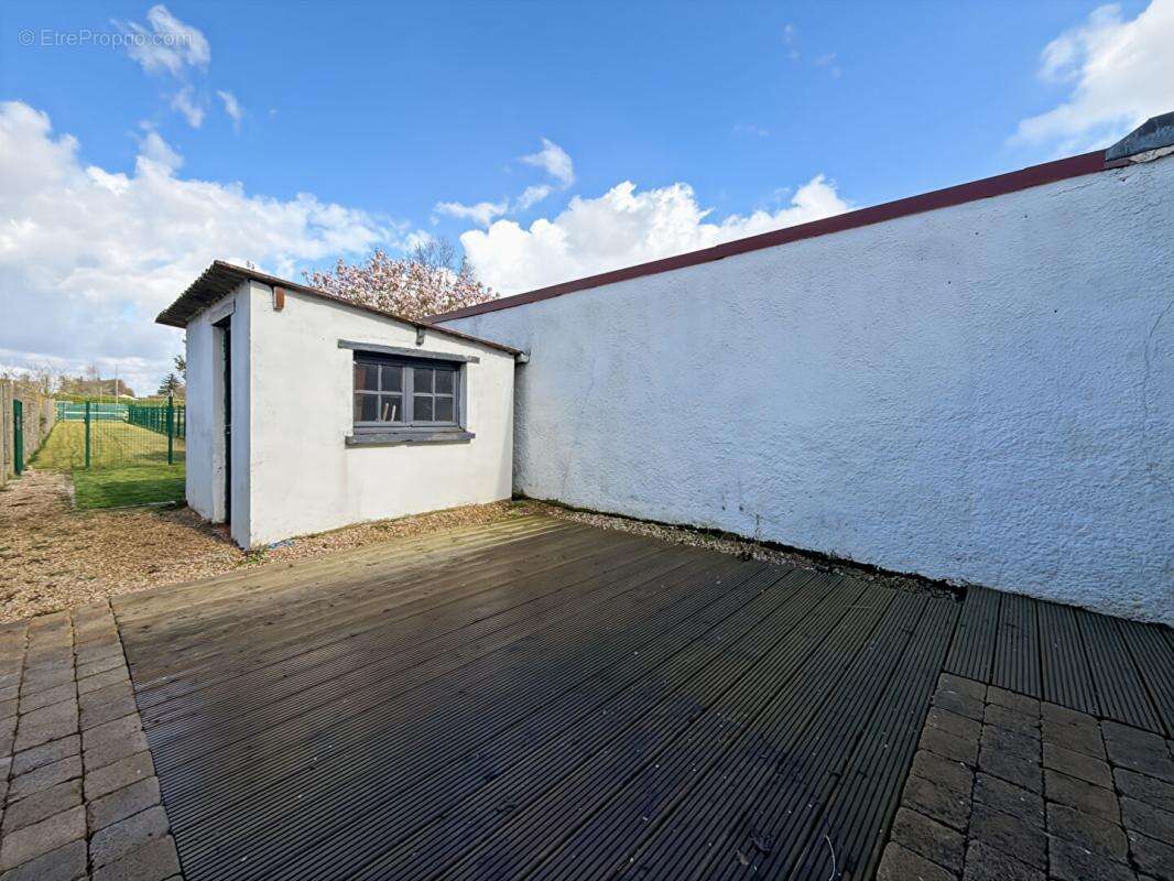 Maison à LA CHAPELLE-D'ARMENTIERES