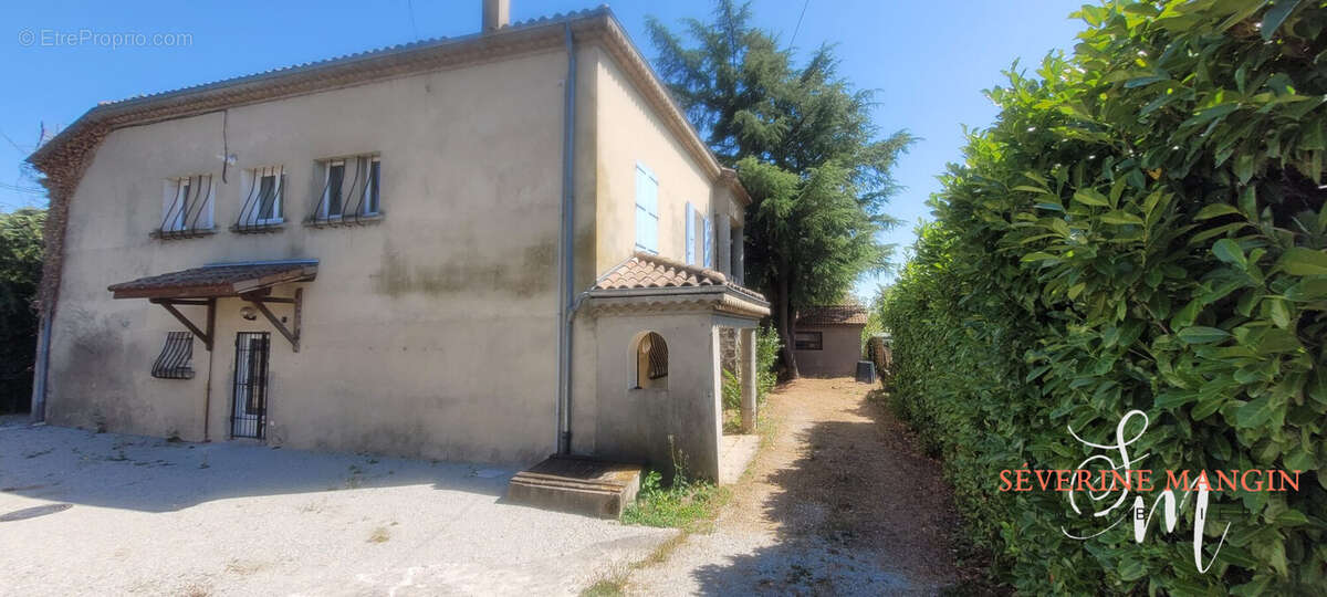 Maison 187 m² à Romans-Sur-Isere  - photo 3