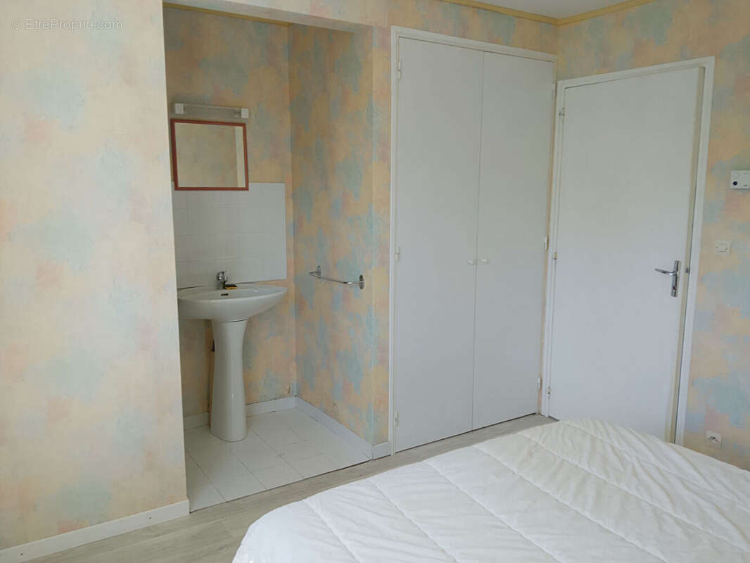 LA PLAINE SUR MER , Maison proche mer sur terrain constructible - photo 16