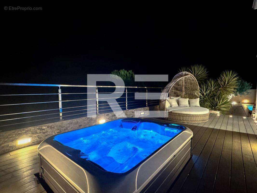 Maison à SAINT-GILLES