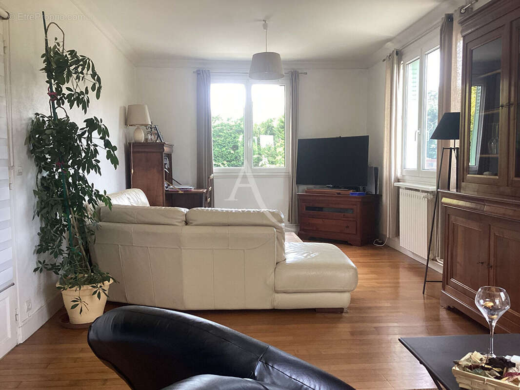 Maison à COMBS-LA-VILLE