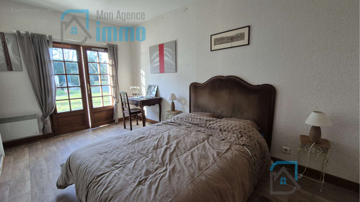 Maison à MEHUN-SUR-YEVRE