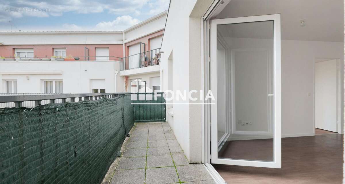 Appartement à CORBEIL-ESSONNES