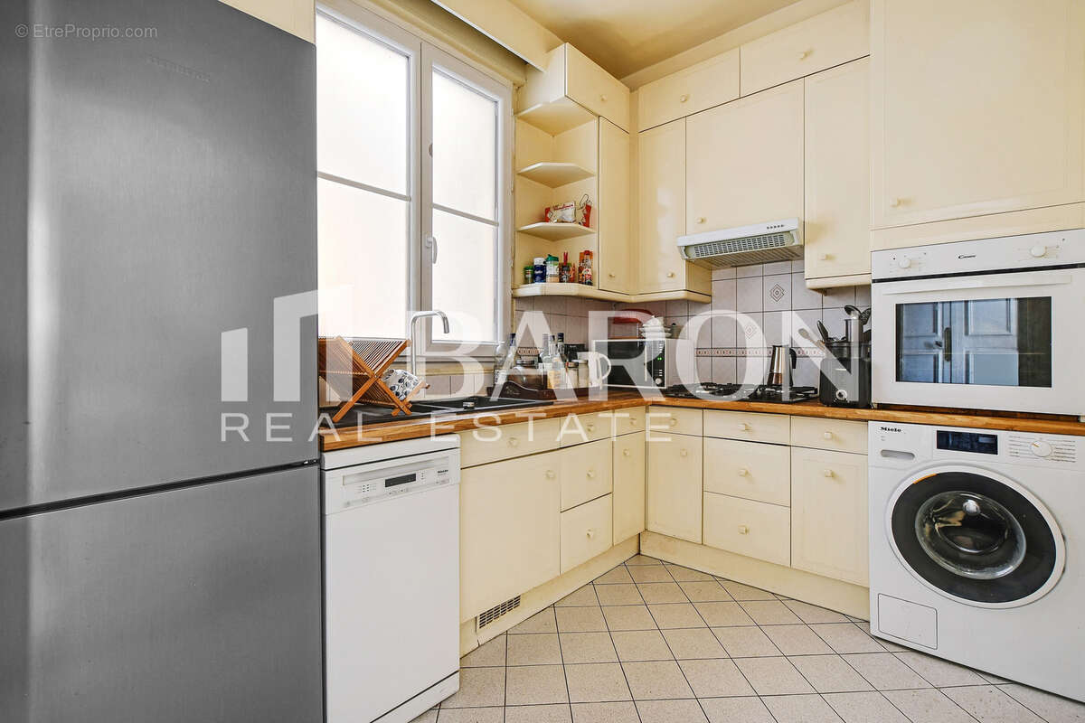 Appartement à PARIS-9E