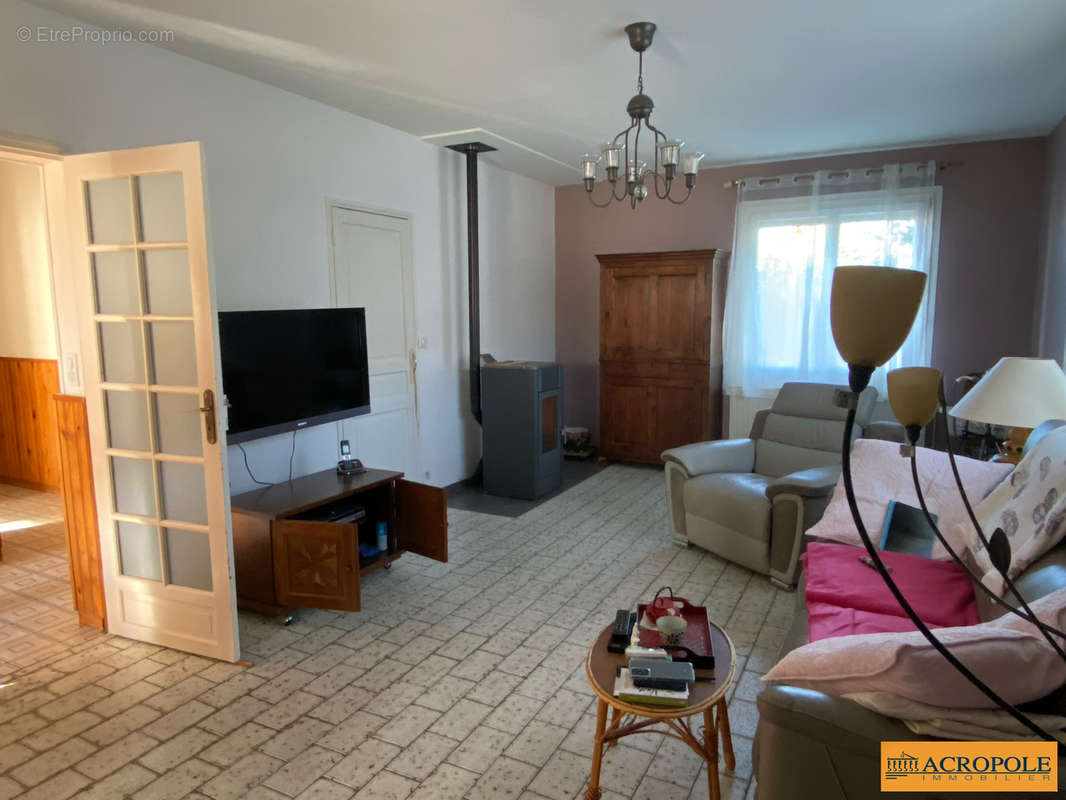 Maison à POILLY-LEZ-GIEN