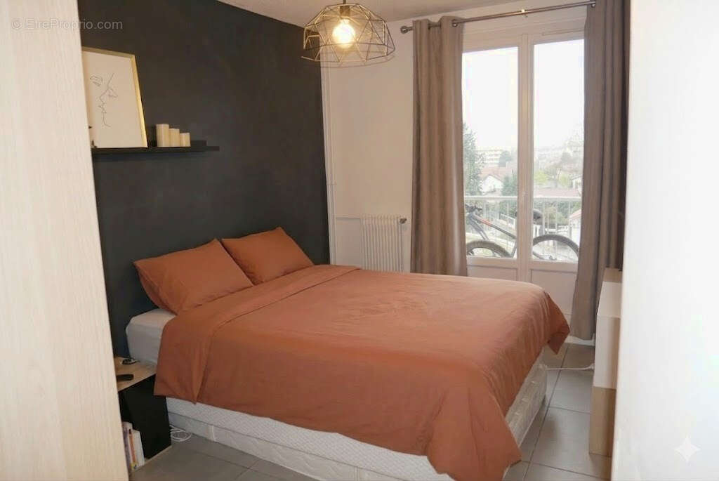 Appartement à VENISSIEUX