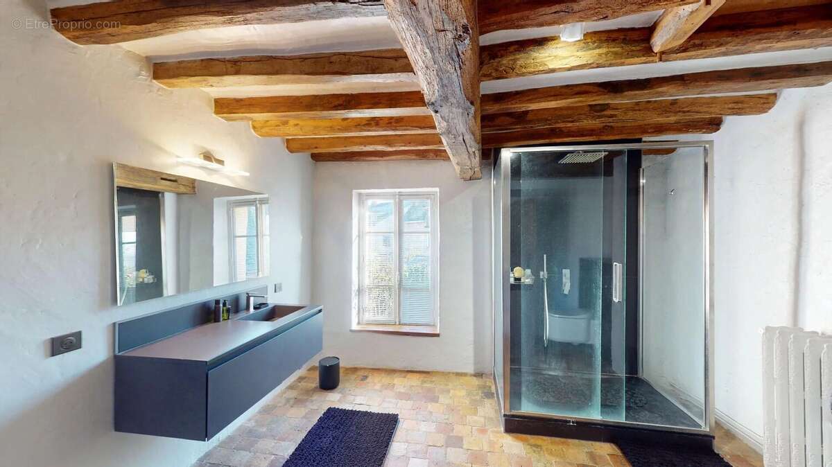 Maison à SAINT-NOM-LA-BRETECHE