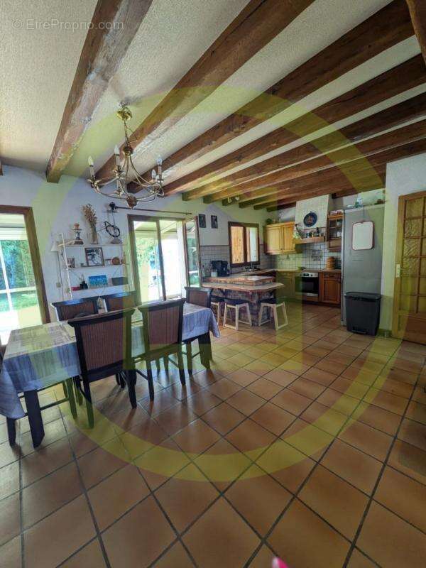 Maison à PRINGY